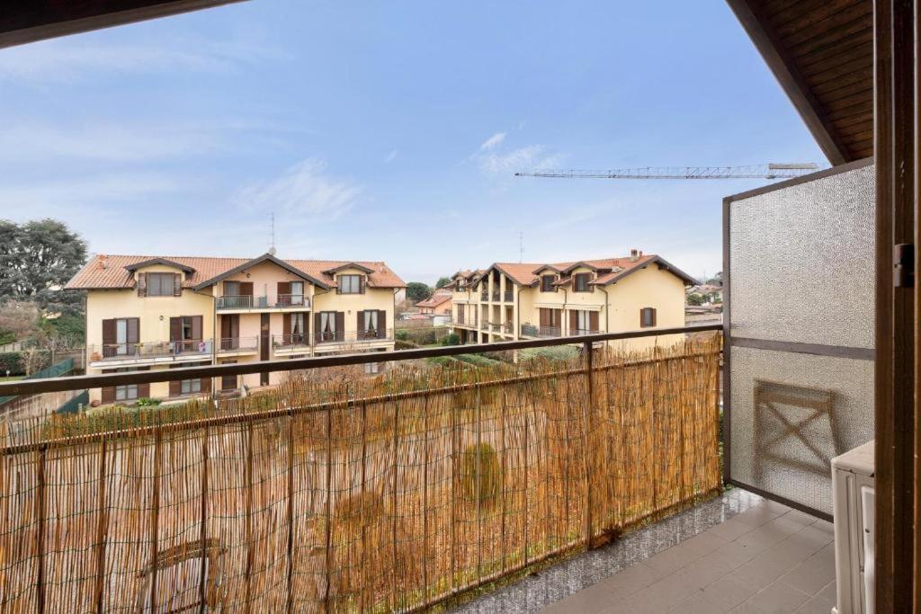 Appartamento Open Space Ferno ภายนอก รูปภาพ